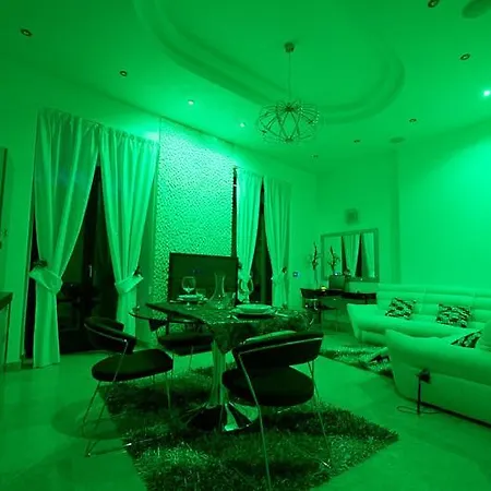 Luxury Arco